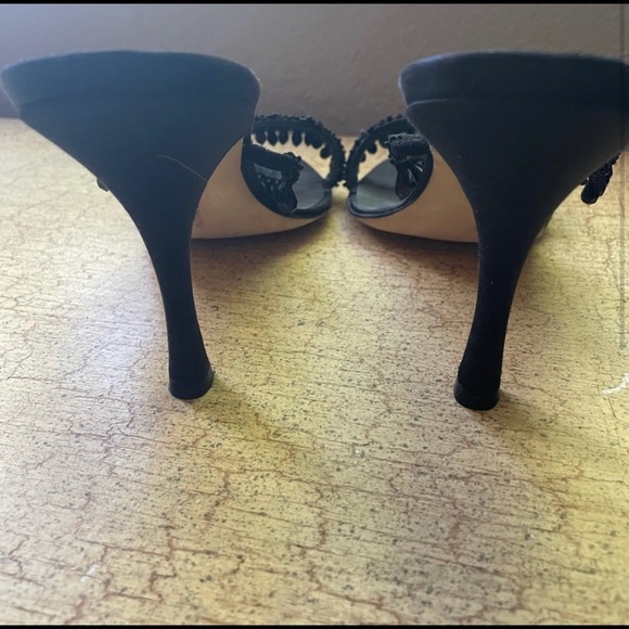 Manolo Blanhik Beaded Mules. - Picture 3 of 7